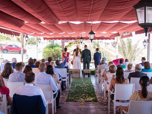 La boda de María y Aleo en Torrevieja, Alicante 1