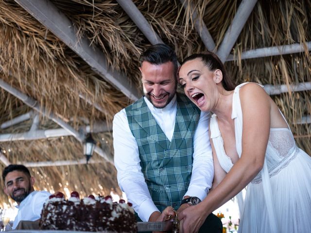 La boda de María y Aleo en Torrevieja, Alicante 2