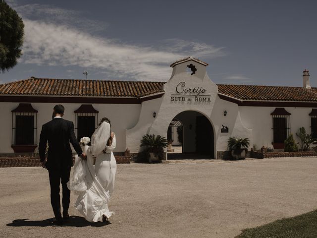 La boda de Kiko y Laura en Los Barrios, Cádiz 51