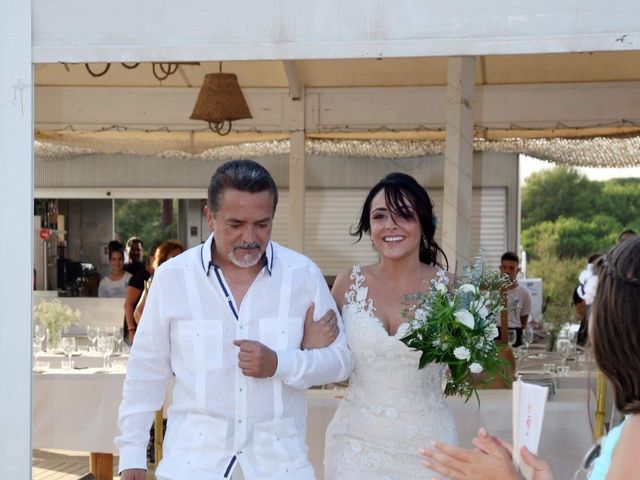 La boda de Sergio  y Gabriela  en El Prat De Llobregat, Barcelona 20