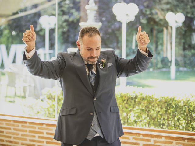 La boda de Israel y Florangel en Madrid, Madrid 21