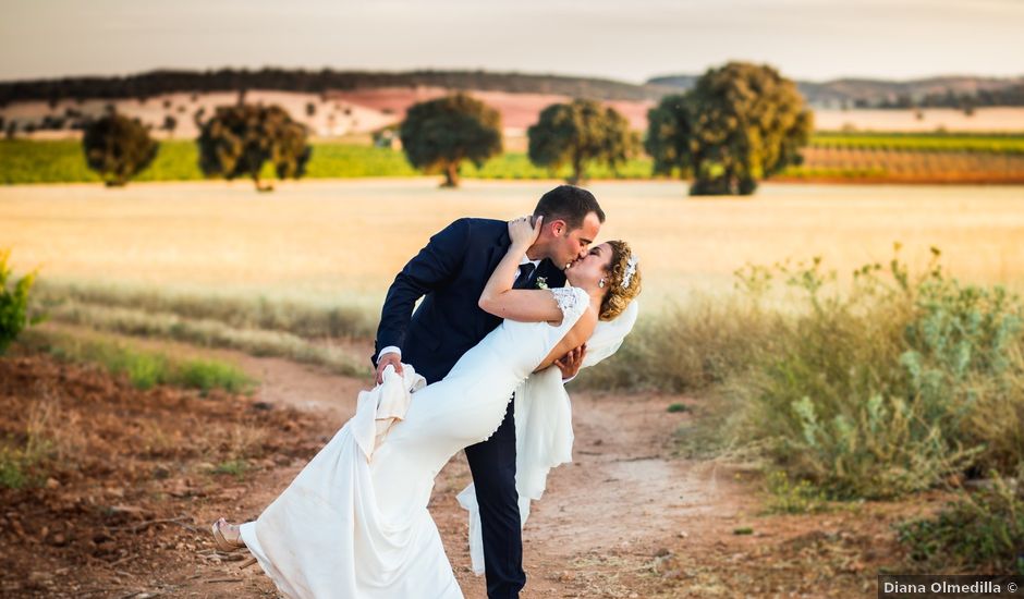 La boda de Alberto y Almudena en Valdepeñas, Ciudad Real