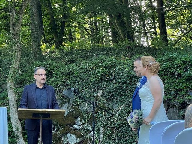 La boda de Javi y Mari en Olot, Girona 5