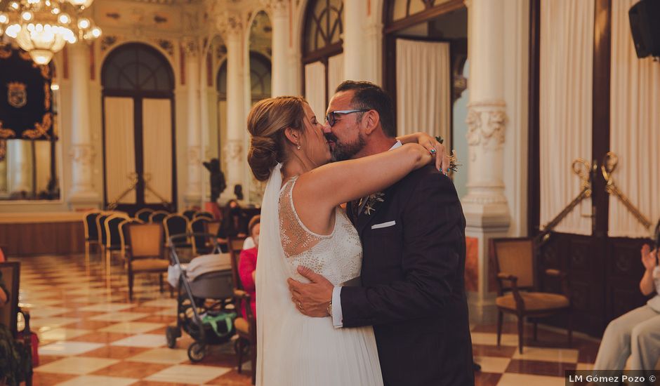 La boda de Pilar y Enrique en Málaga, Málaga