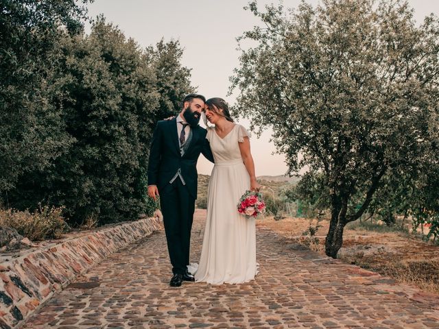 La boda de Toni y María en Caracuel De Calatrava, Ciudad Real 92