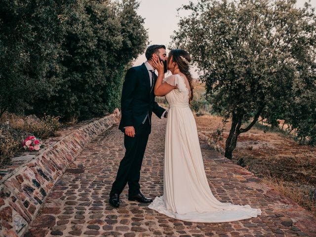 La boda de Toni y María en Caracuel De Calatrava, Ciudad Real 100
