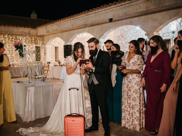 La boda de Toni y María en Caracuel De Calatrava, Ciudad Real 135