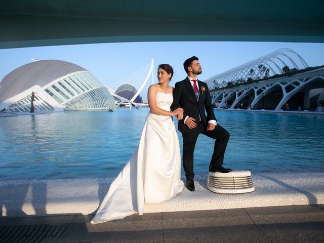 La boda de Javi y Adina en Valencia, Valencia 106