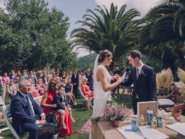 La boda de Héctor y Janire en Atxondo, Vizcaya 37