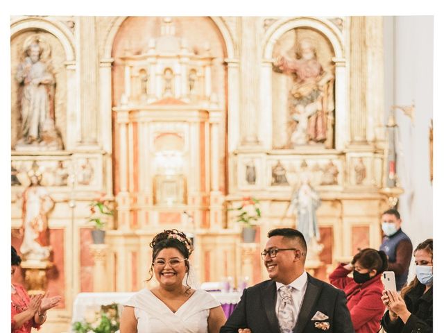 La boda de Billy y Jocelyn  en Alovera, Guadalajara 3