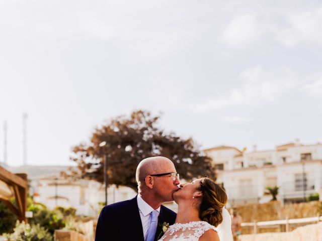 La boda de Colin y Maria en El Campello, Alicante 8