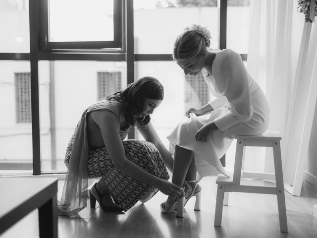 La boda de Marta y Rafa en Sevilla, Sevilla 12