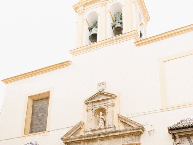 La boda de Marta y Rafa en Sevilla, Sevilla 21