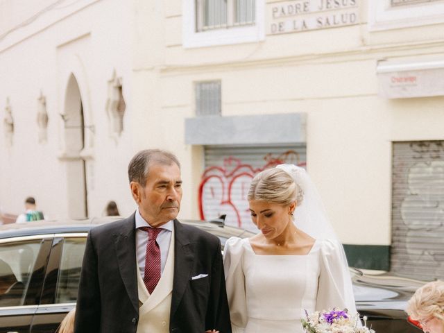 La boda de Marta y Rafa en Sevilla, Sevilla 25