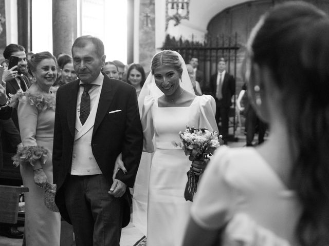 La boda de Marta y Rafa en Sevilla, Sevilla 29