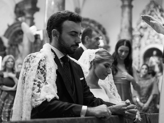 La boda de Marta y Rafa en Sevilla, Sevilla 38