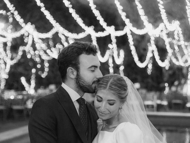 La boda de Marta y Rafa en Sevilla, Sevilla 52