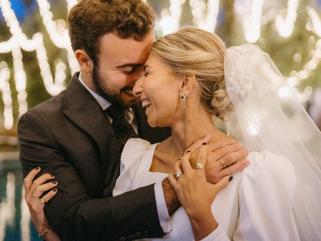 La boda de Marta y Rafa en Sevilla, Sevilla 55