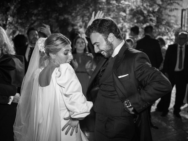 La boda de Marta y Rafa en Sevilla, Sevilla 64