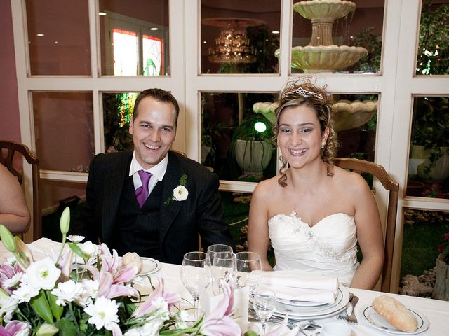 La boda de Rafael y Amparo en Brunete, Madrid 93