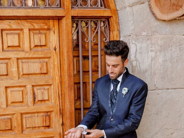 La boda de Alfred y Jenny en El Pont De Vilumara I Rocafort, Barcelona 31