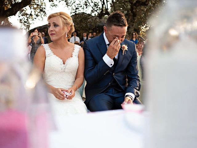 La boda de Beatriz y Joaquín en Logrosan, Cáceres 12
