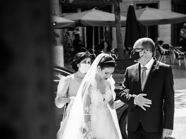 La boda de Jaime y Raquel en Castelló/castellón De La Plana, Castellón 51