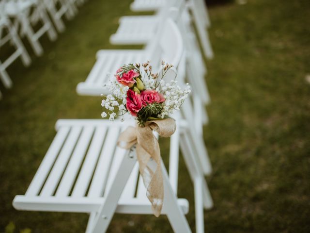 La boda de Angel y Lina en Sant Fost De Campsentelles, Barcelona 22