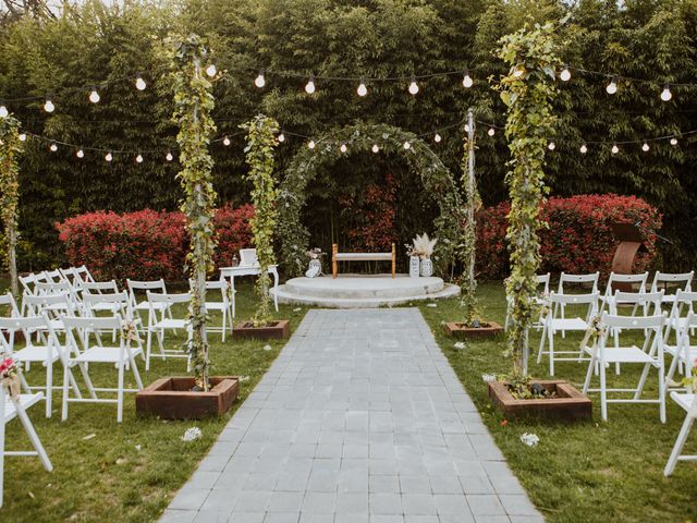 La boda de Angel y Lina en Sant Fost De Campsentelles, Barcelona 25