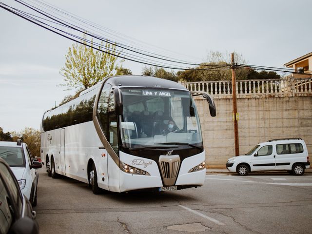 La boda de Angel y Lina en Sant Fost De Campsentelles, Barcelona 31