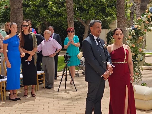 La boda de Araceli  y Sebastián  en Valencia, Valencia 4