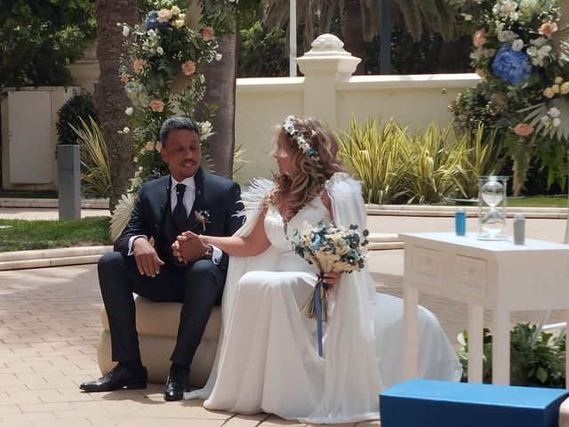 La boda de Araceli  y Sebastián  en Valencia, Valencia 1