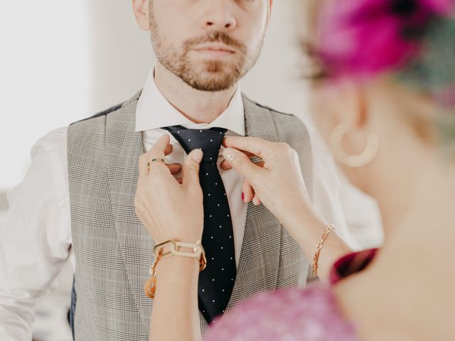 La boda de Adrián y Violeta en Jerez De La Frontera, Cádiz 17