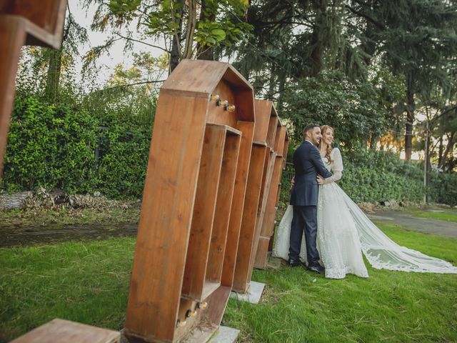 La boda de Mario y Mica en Madrid, Madrid 17