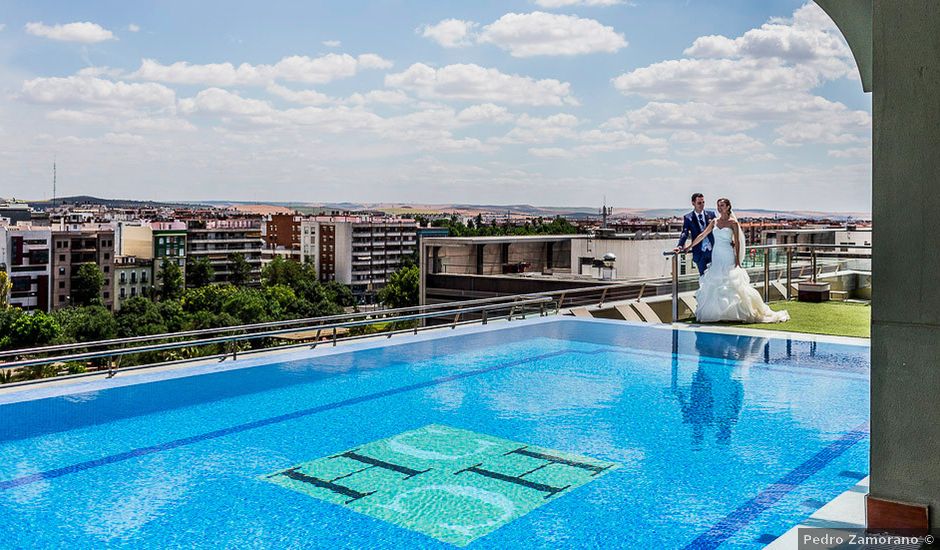 La boda de Antonio y Vero en Córdoba, Córdoba