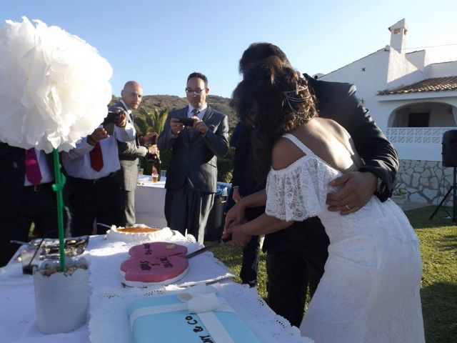 La boda de Sebas y Cheché en Pueblo Acantilado, Alicante 22