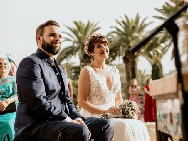 La boda de Rodrigo y Priscila en Fuentes De Andalucia, Sevilla 17