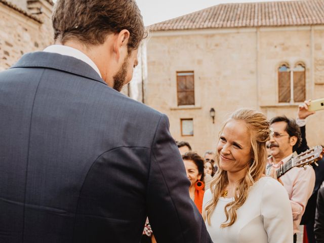 La boda de Pepo y Claudia en Cáceres, Cáceres 71