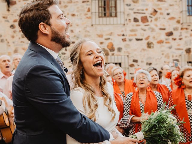 La boda de Pepo y Claudia en Cáceres, Cáceres 76