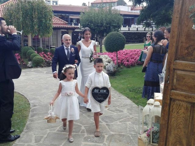 La boda de Richi y Irene en Riveira, A Coruña 31