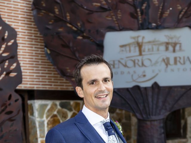 La boda de ELENA y JAVIER en Fuenlabrada, Madrid 4