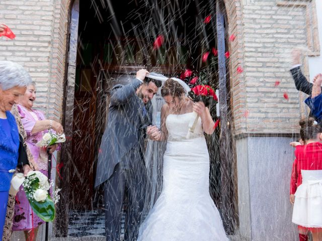 La boda de Ivan y Sara en Moraleda De Zafayona, Granada 15
