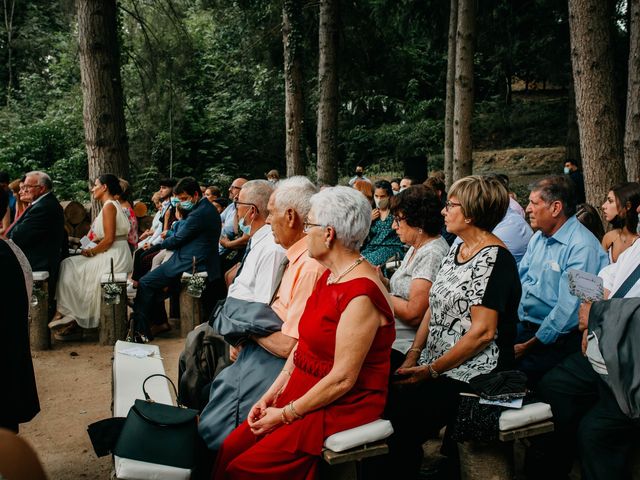 La boda de Jordi y Alba en Vilanova De Sau, Barcelona 40