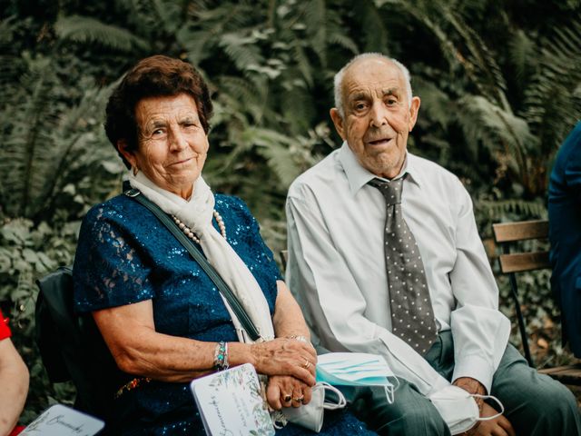 La boda de Jordi y Alba en Vilanova De Sau, Barcelona 43