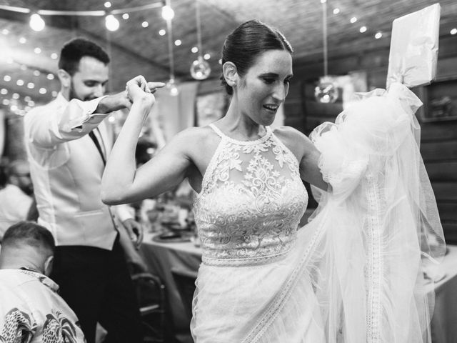 La boda de Jordi y Alba en Vilanova De Sau, Barcelona 97