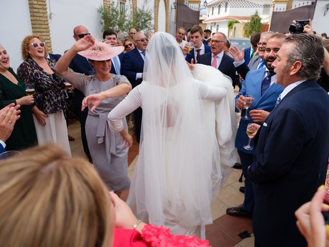 La boda de Manuel y María del Rocío en Olivares, Sevilla 27
