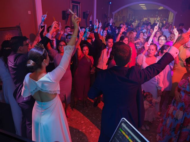 La boda de Manuel y María del Rocío en Olivares, Sevilla 31