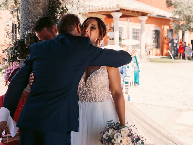 La boda de David y Cintia en Linares De Riofrio, Salamanca 39