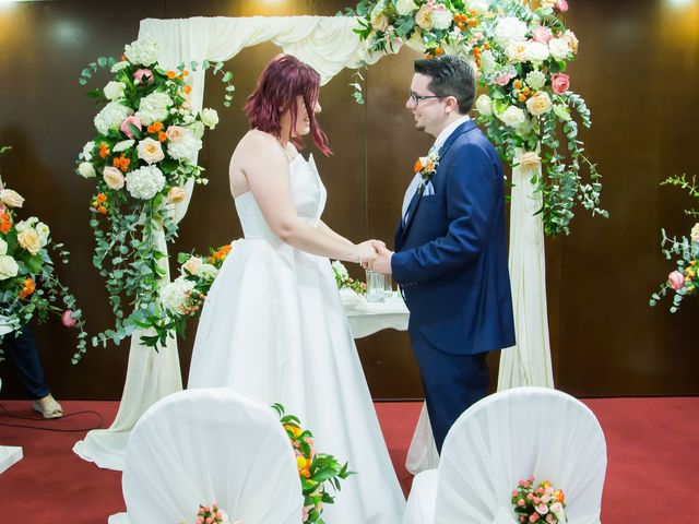 La boda de Marc y Maria Jesús en Castelló/castellón De La Plana, Castellón 49