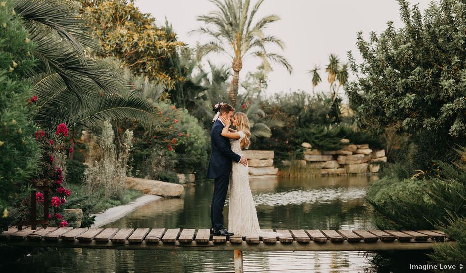 La boda de Gerard y Irina en Mutxamel, Alicante